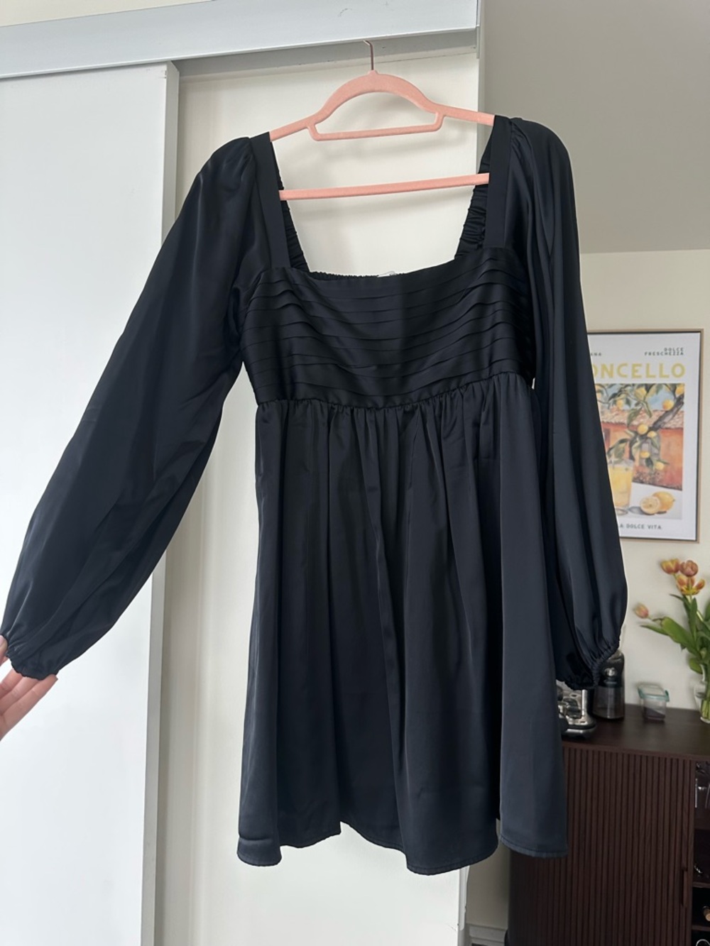 Abercrombie & Fitch Black Long-Sleeve Square-Neck Dress